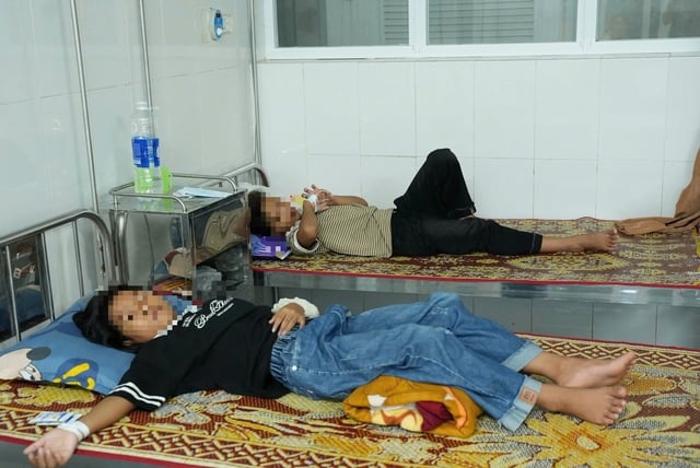 40 học sinh ngộ độc ở Quảng Trị đã ra viện, kết quả xét nghiệm chưa có- Ảnh 1.
