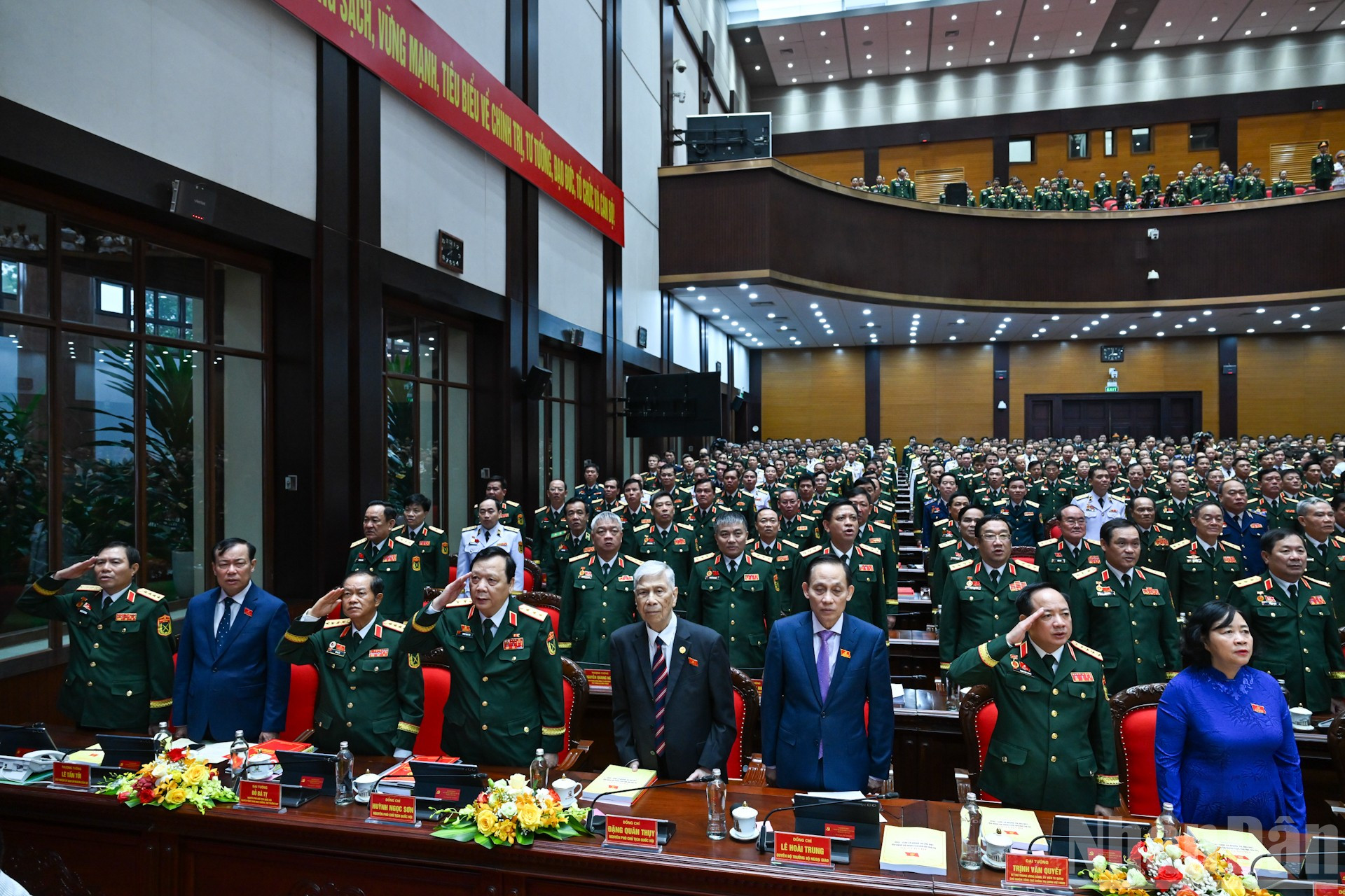 ndo_br_8-7135.jpg