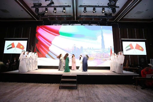 UAE1.jpg