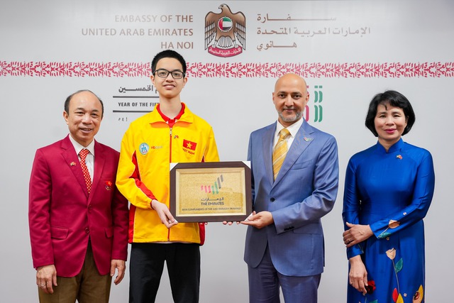 Kỳ thủ 16 tuổi Bành Gia Huy bất ngờ nhận vé dự World Cup cờ vua 2025- Ảnh 1.