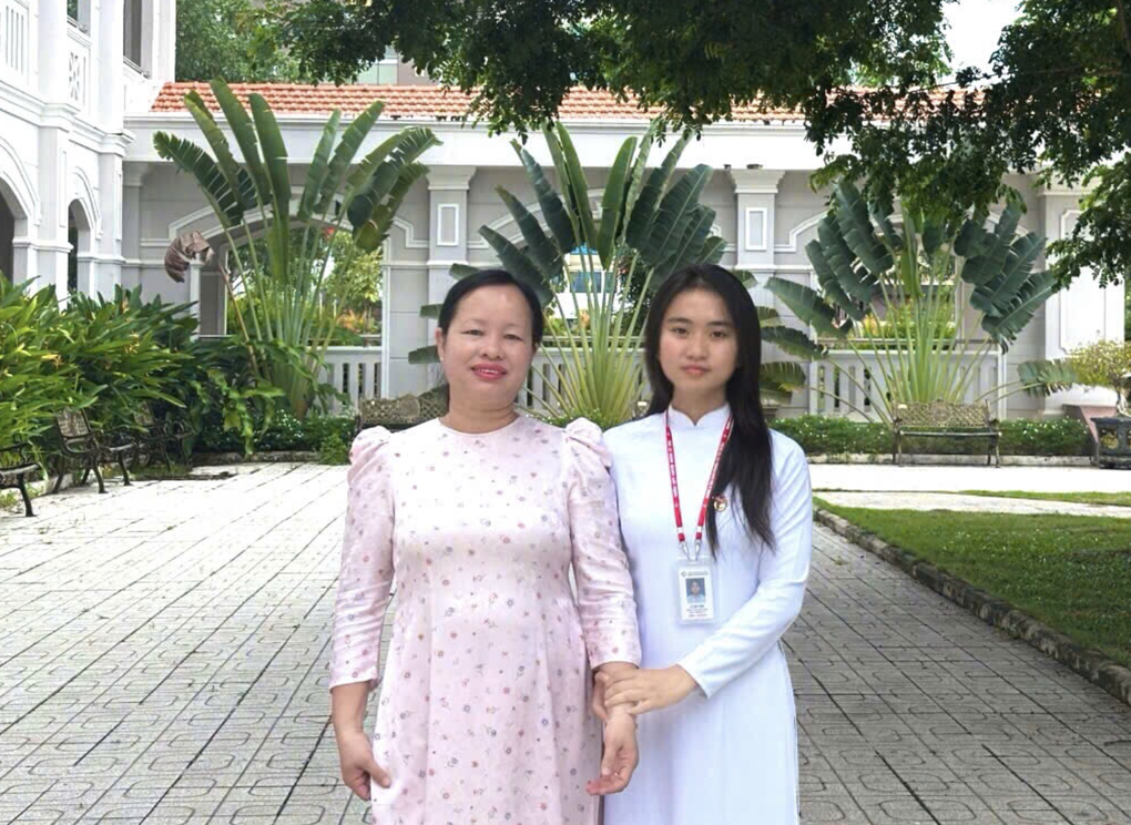 និស្សិតស្រី Tay Ninh យកឈ្នះ SAT 1,600 ជាចម្បងតាមរយៈការសិក្សាដោយខ្លួនឯង - 2