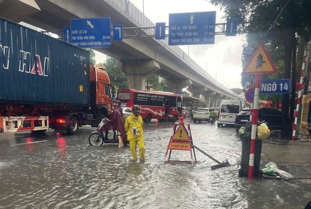 Hà Nội: Cảnh báo ngập úng hơn 30 điểm nội đô- Ảnh 2.