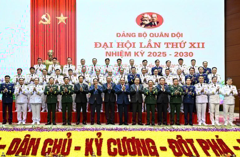 z7065323993060-1f2a6323698c6ca3fbaf6678d92882d6.jpg
