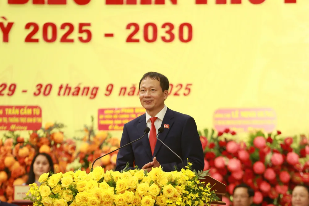 Der Parteisekretär der Provinz Dong Nai, Vu Hong Van, hielt auf dem Kongress eine Abschlussrede.