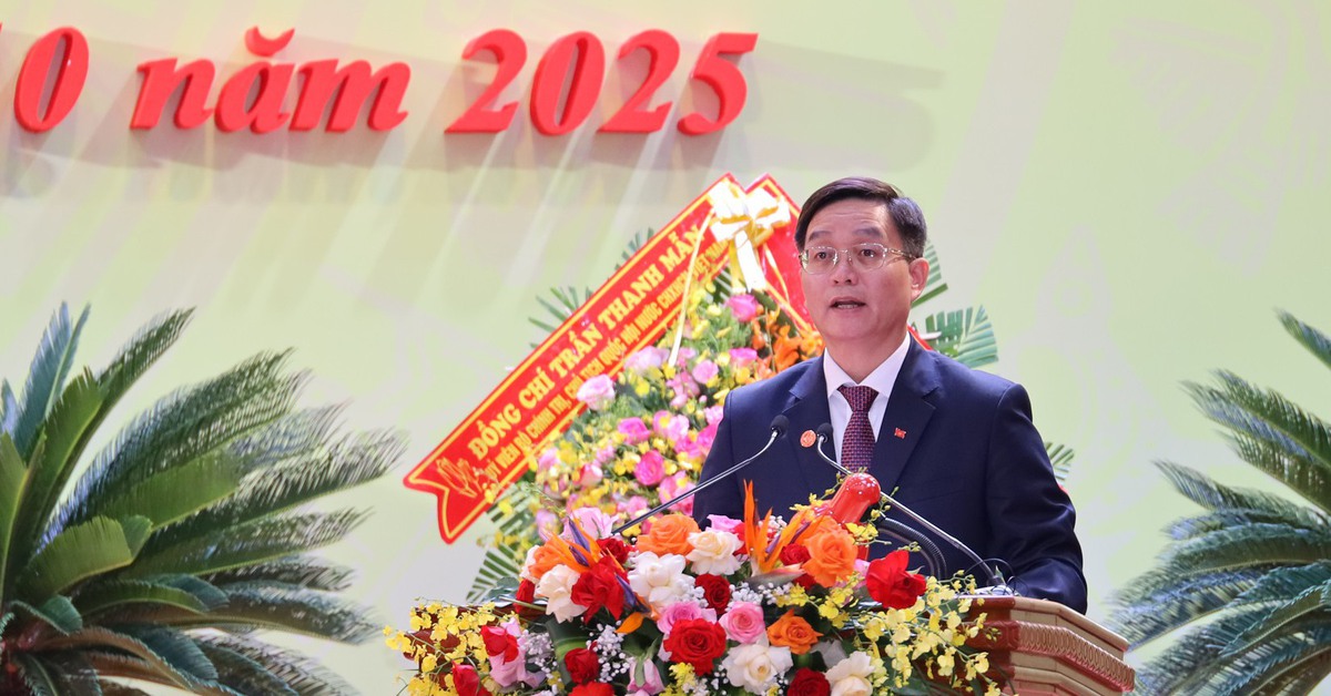 응우옌 딘 중 씨는 2025년부터 2030년까지 다크락 지방 당 서기로 재임합니다.