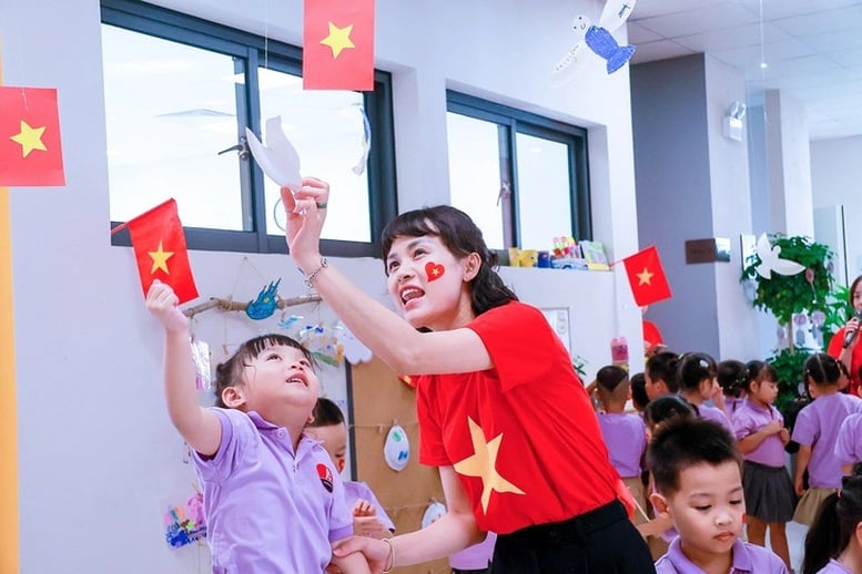 Kỷ niệm 80 năm truyền thống ngành Giáo dục và Lễ khai giảng đặc biệt- Ảnh 1.