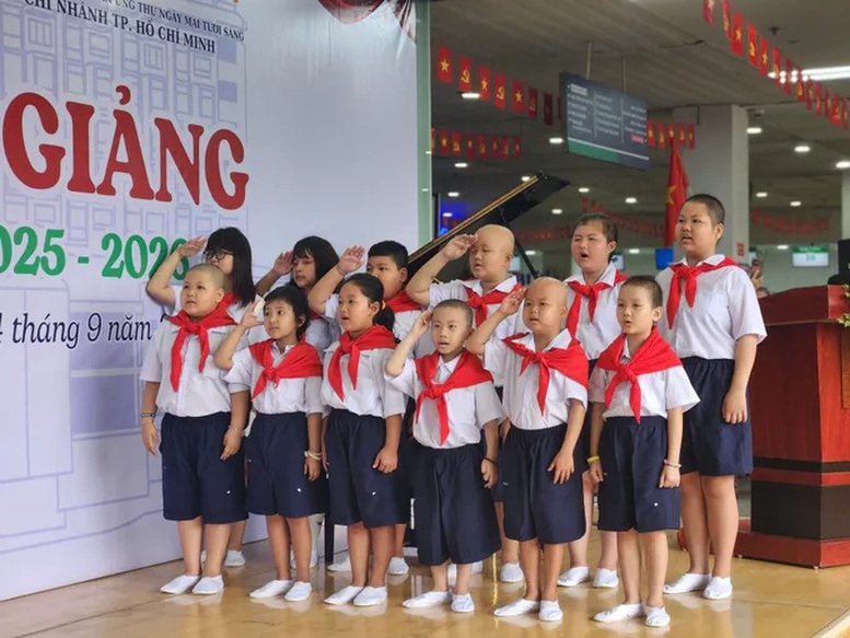 Kỷ niệm 80 năm truyền thống ngành Giáo dục và Lễ khai giảng đặc biệt- Ảnh 5.