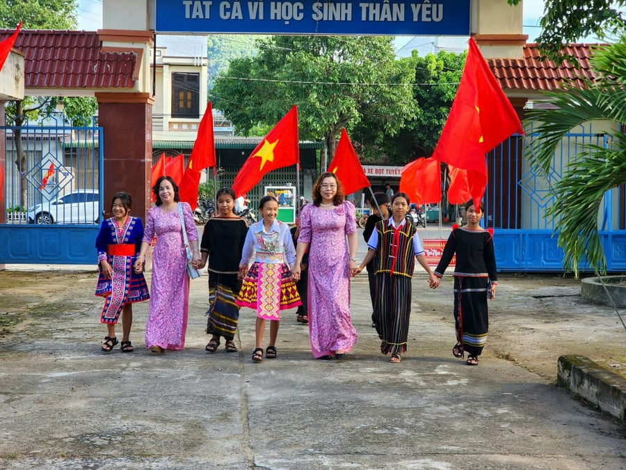 co-tro-dtnt-krong-bong.jpg