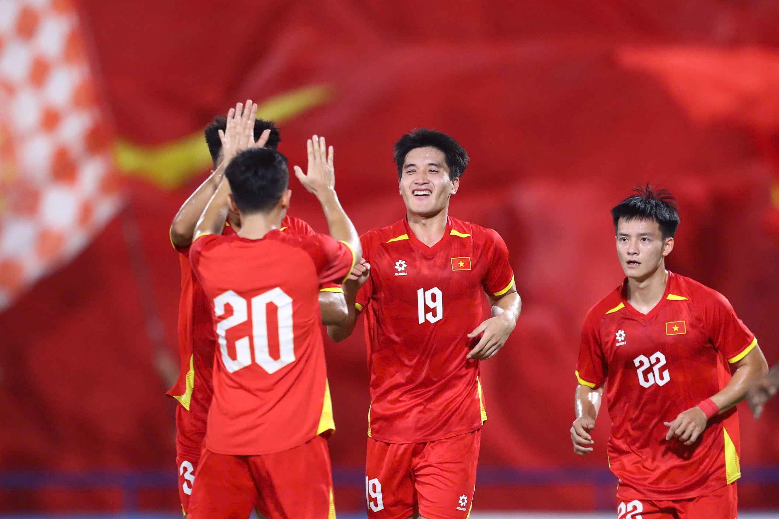 Ngọc Mỹ: Bàn thắng cho U.23 Việt Nam của chân sút khiến HLV Popov phải thay đổi- Ảnh 1.