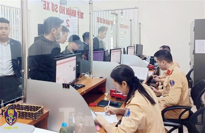 cap-doi-giay-phep-lai-xe.jpeg