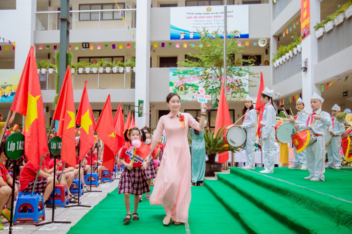 2025年の特別開校式に向けて準備が進む学校。（イラスト写真：ハノイ、タン・コンB小学校）