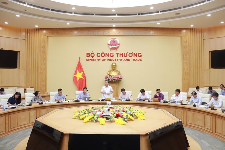 Ngành công thương triển khai Nghị quyết 70-NQ/TW: Quyết tâm mới cho an ninh năng lượng quốc gia- Ảnh 2.