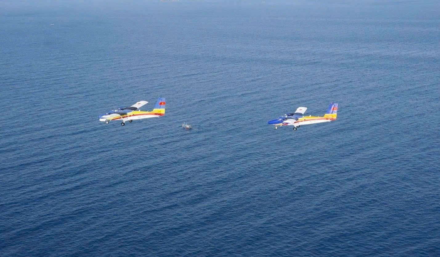 seaplane.jpg