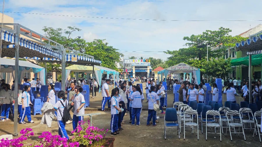 khai-giang-ag-1.jpg