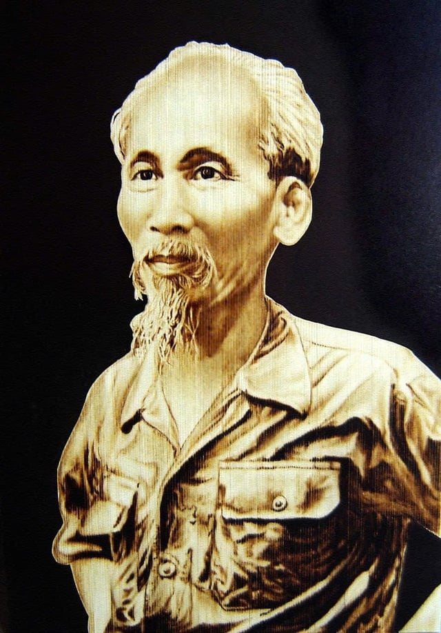 Nghệ nhân 'độc nhất' miền Tây: Hơn 50.000 tranh Bác Hồ, Bác Tôn bằng lá thốt nốt - Ảnh 2.
