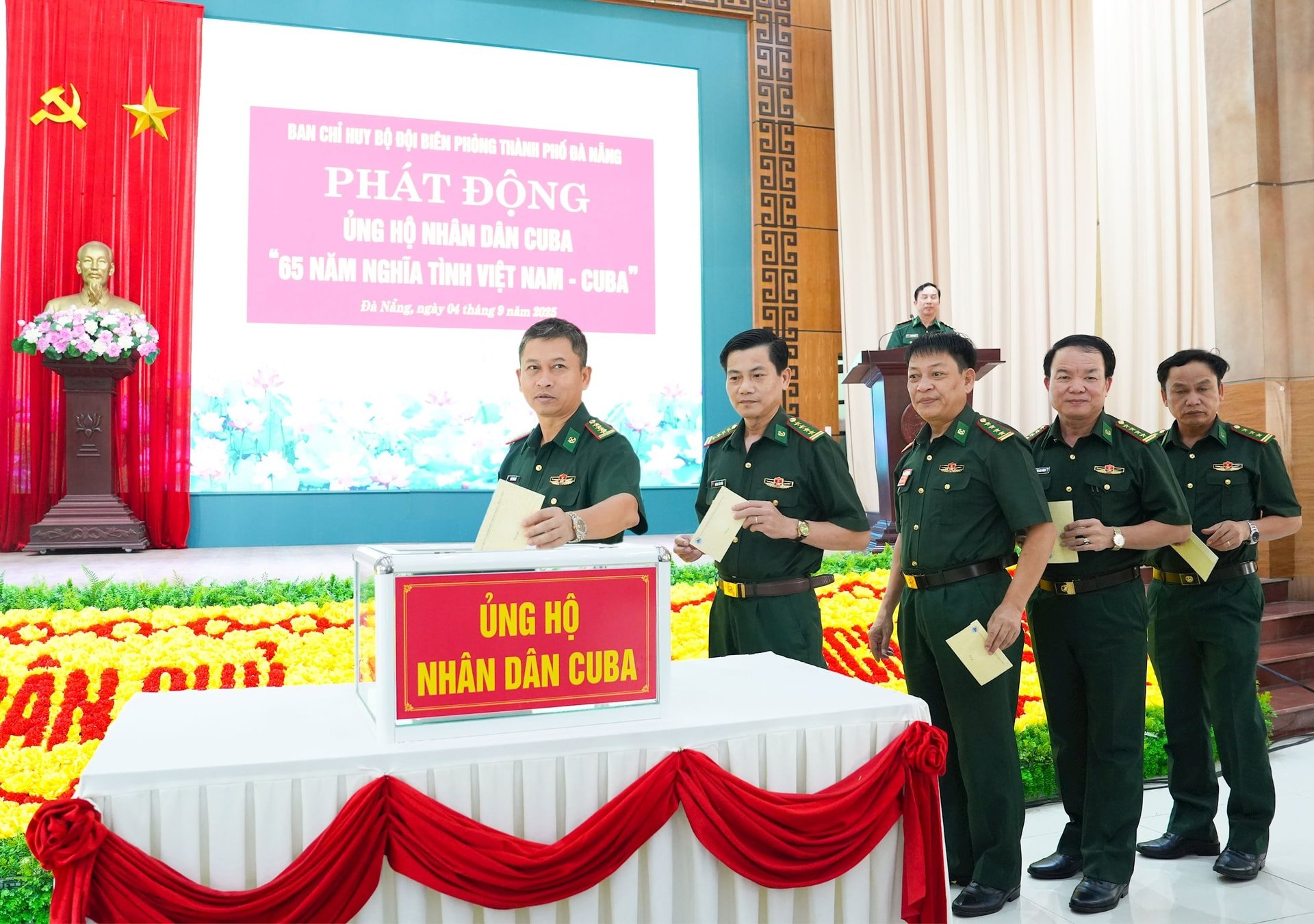 បង.jpg