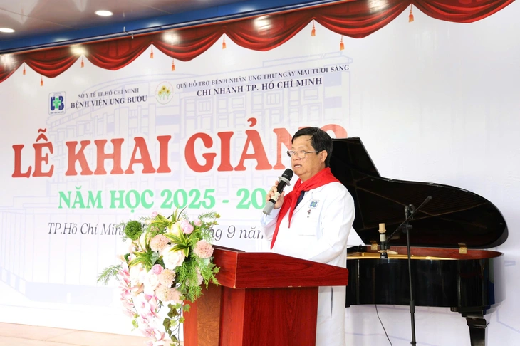 Lễ khai giảng đặc biệt tại Bệnh viện Ung bướu TP.HCM - Ảnh 4.