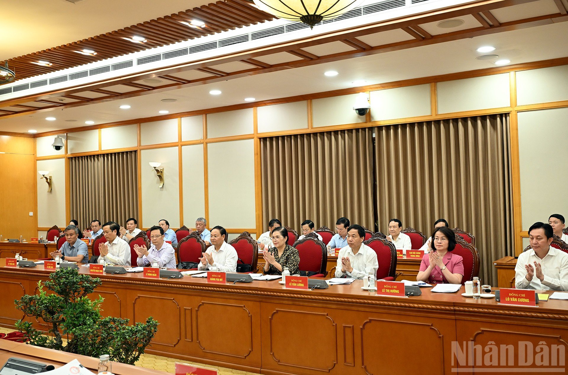ndo_br_4-9810.jpg