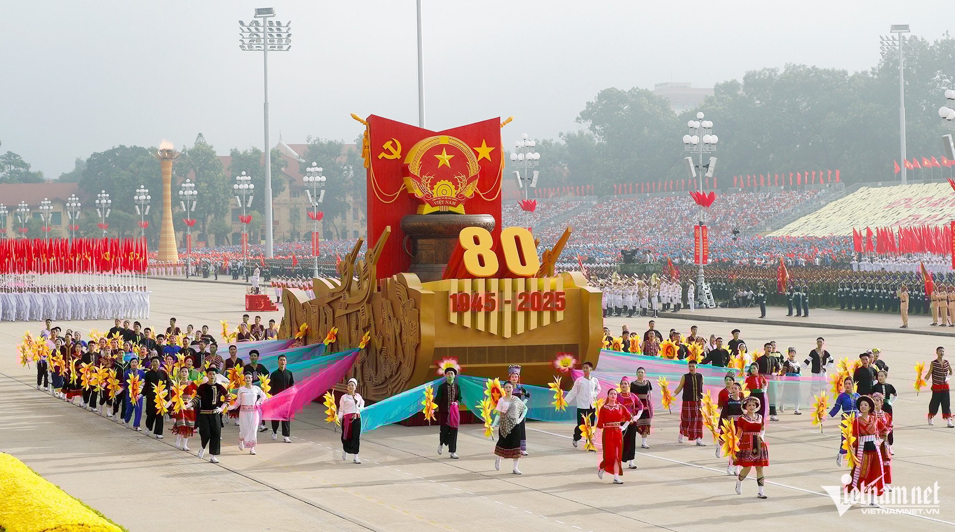 w two chaii55hai3 3116.jpg