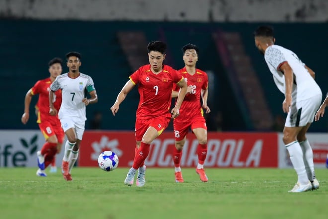HLV Kim Sang-sik dùng người thông minh, U.23 Việt Nam đánh bại Bangladesh: Trọn vẹn ngày ra quân - Ảnh 6.