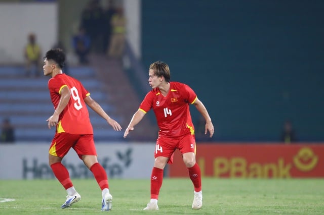 HLV Kim Sang-sik vui vì U.23 Việt Nam thắng trận mở màn nhưng vẫn ‘cáu’ vì…- Ảnh 2.