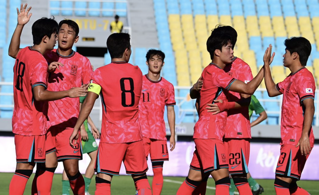 U.23 Indonesia hòa như thua đội Lào, sếp lớn ra chỉ thị khẩn- Ảnh 2.