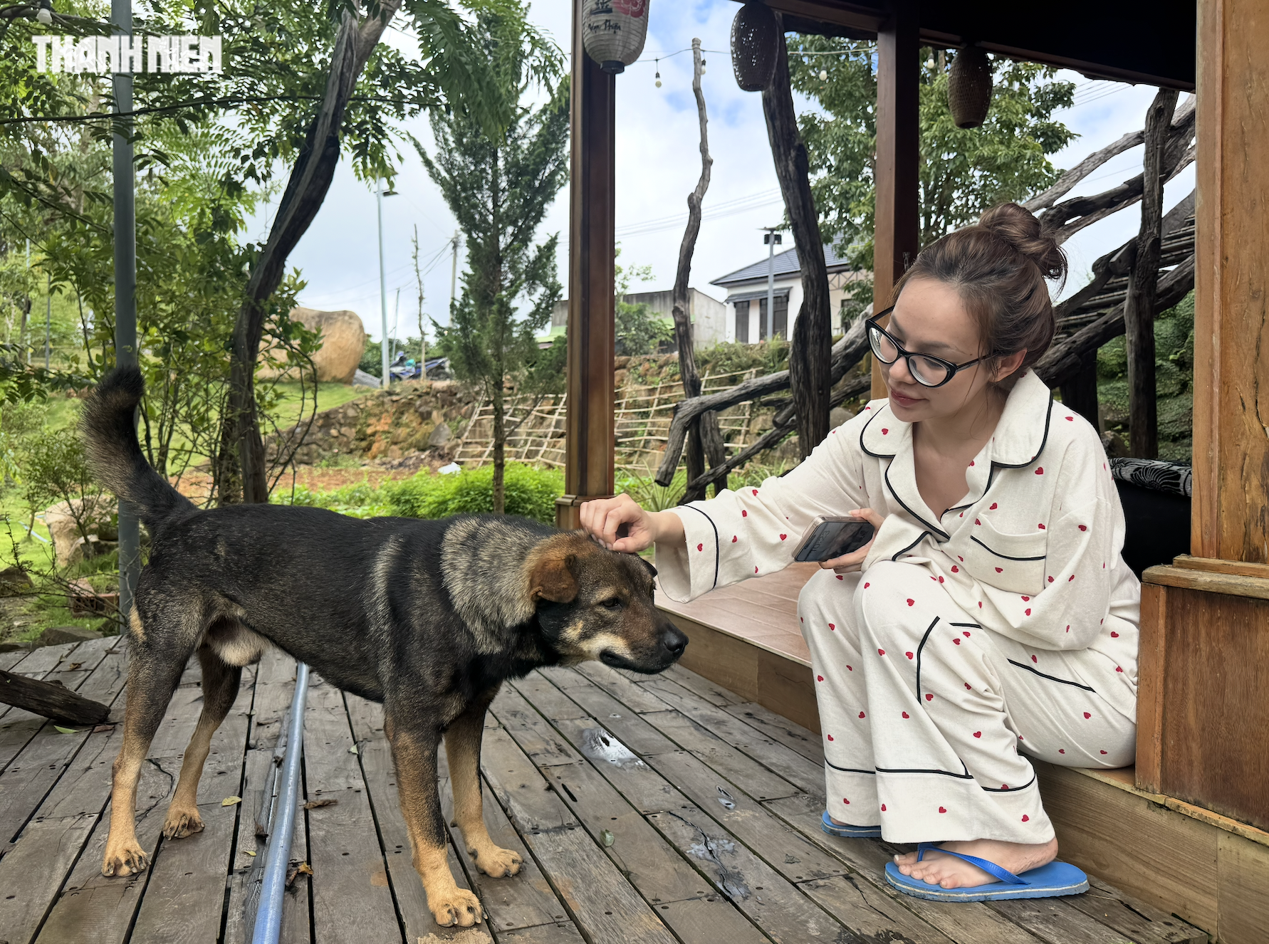 Bỏ phố về rừng, cặp vợ chồng xây khu làng chữa lành giữa rừng thông- Ảnh 3.