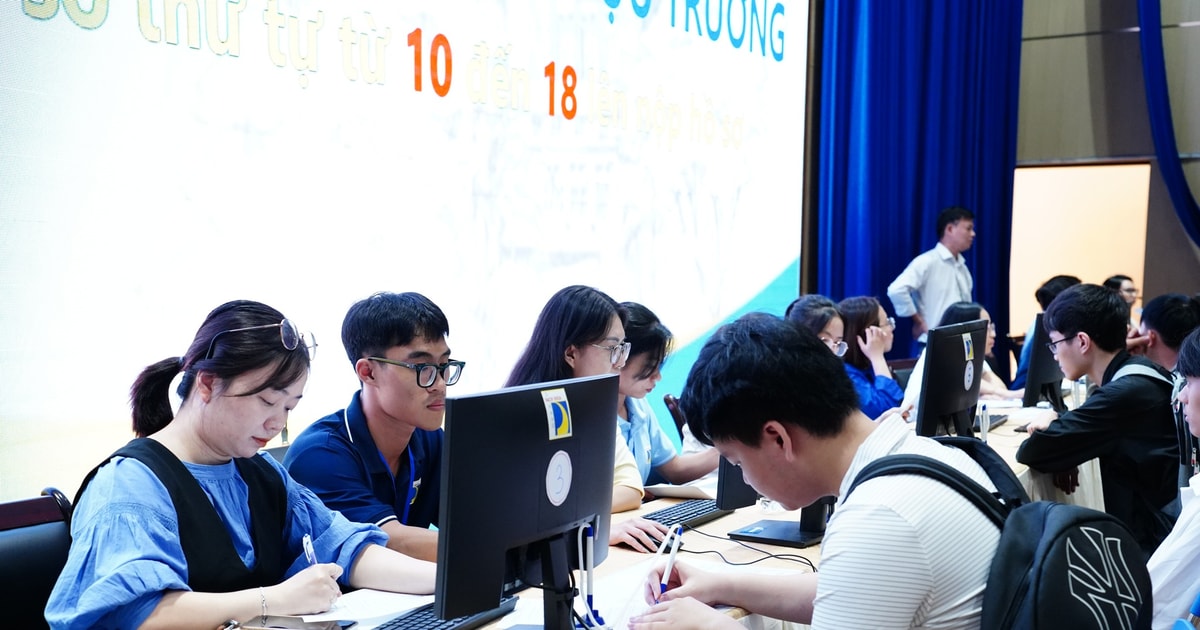 Trường Đại học Bách khoa (Đại học Đà Nẵng) đón tân sinh viên