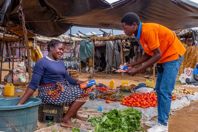 movitel-phong-mkt-khoi-kinh-doanh-tinh-tete-mozambique-hoat-dong-ban-hang-03.jpg