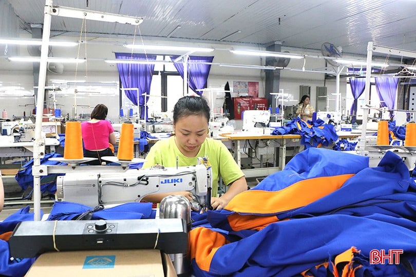 Trong tháng 8, hàng may mặc tăng 17,5% so với cùng kỳ năm trước.