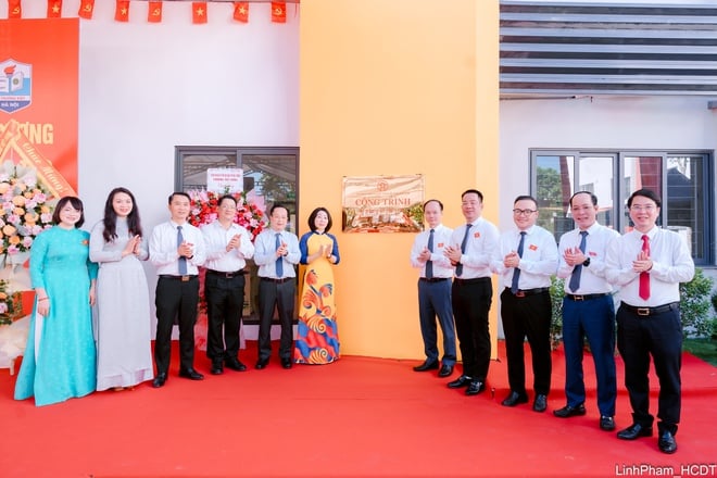 Phường Việt Hưng gắn biển công trình Trường THPT Lý Thường Kiệt chào mừng Quốc khánh 2/9- Ảnh 10.