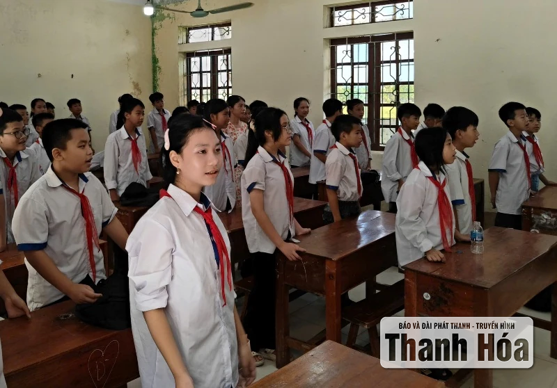 Schulen in der Provinz Thanh Hoa hielten feierlich „besondere“ Eröffnungszeremonien ab