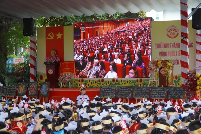 Nhiều cảm xúc trong ngày khai giảng đặc biệt của những học sinh đầu cấp  - Ảnh 5.