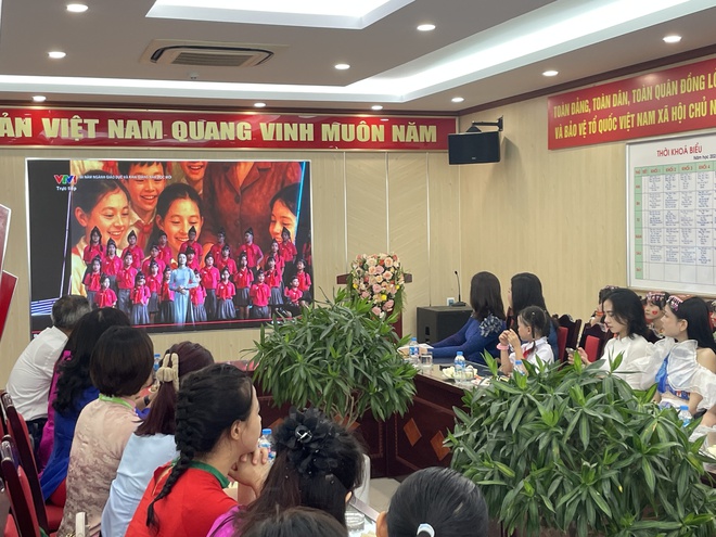 Ngôi trường có 