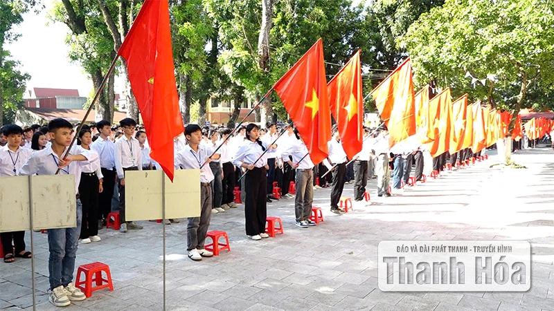 Schulen in der Provinz Thanh Hoa hielten feierlich „besondere“ Eröffnungszeremonien ab