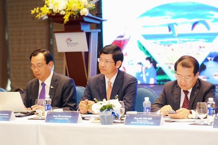 Còn gần 4 tháng, cách nào để du lịch Việt Nam 'bứt tốc' chạm mốc 25 triệu lượt khách quốc tế? - Ảnh 1.
