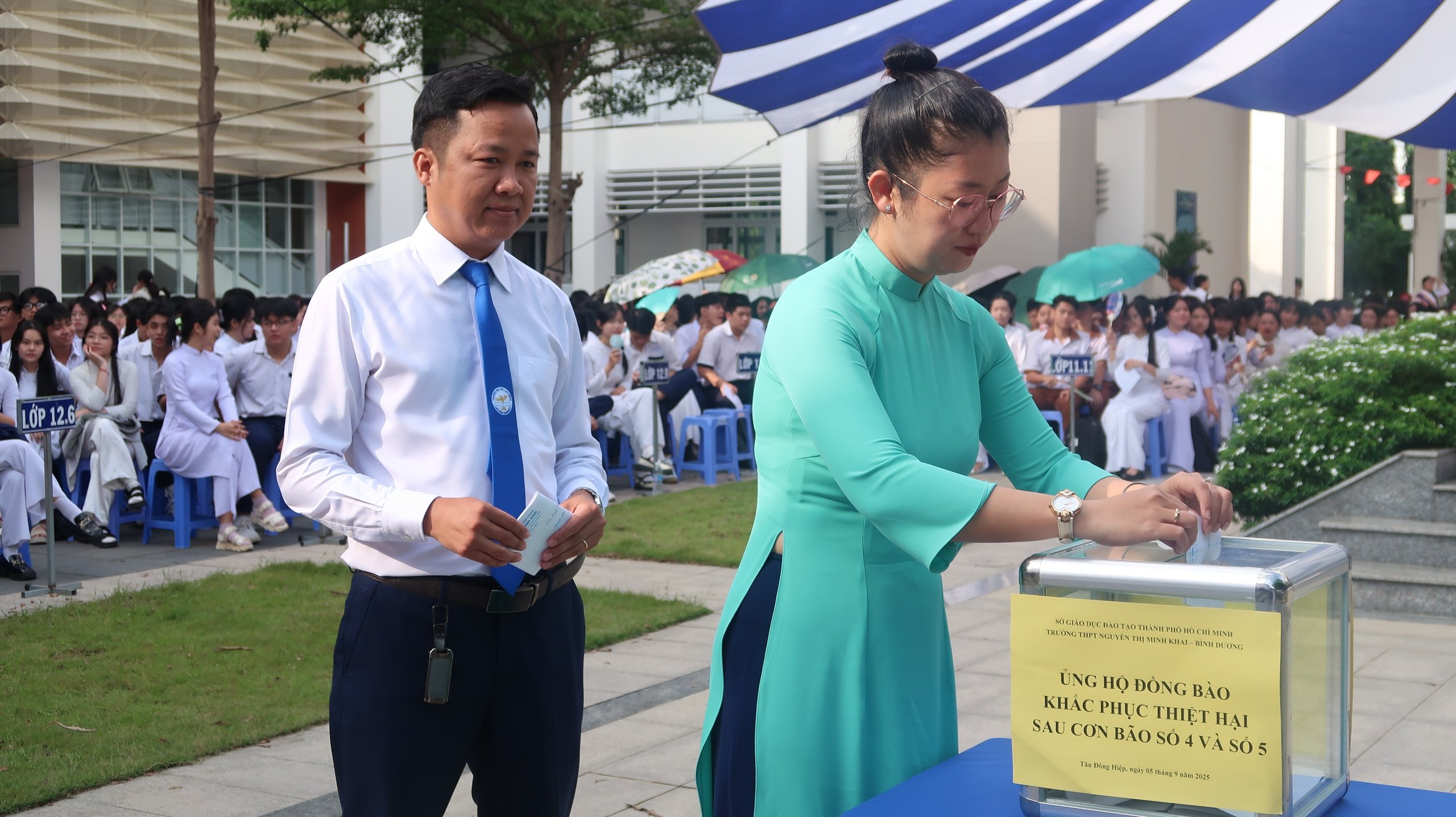 Học sinh TPHCM sẻ chia cùng đồng bào vùng lũ trong lễ khai giảng- Ảnh 3.