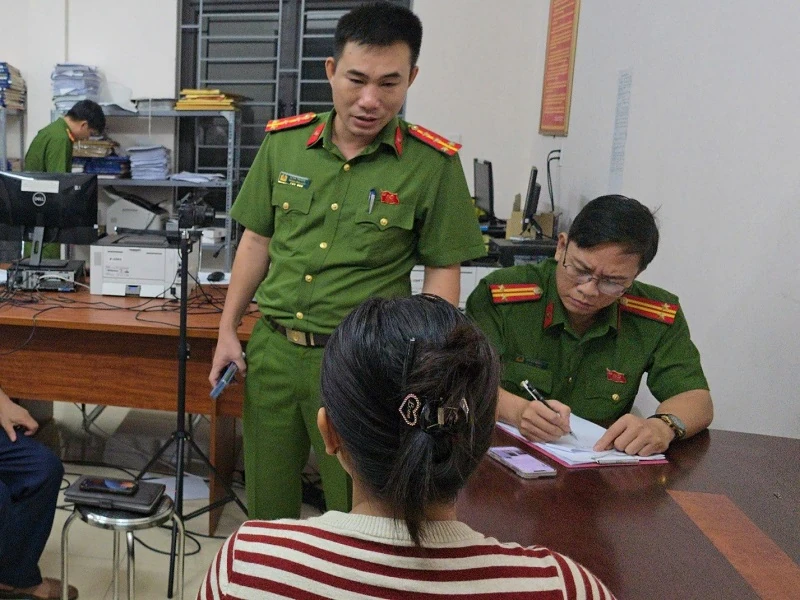 Công an làm việc với người đăng thông tin không chính xác về ngành điện lên mạng xã hội