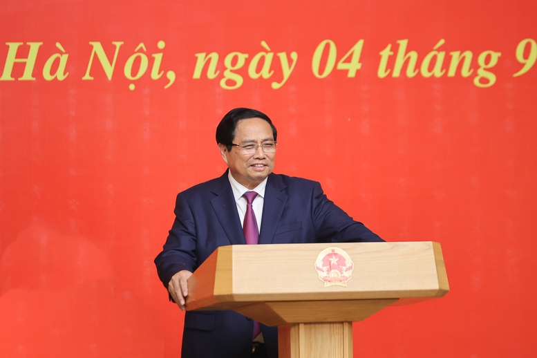 Thủ tướng trao quyết định bổ nhiệm lãnh đạo 8 bộ, cơ quan- Ảnh 12.