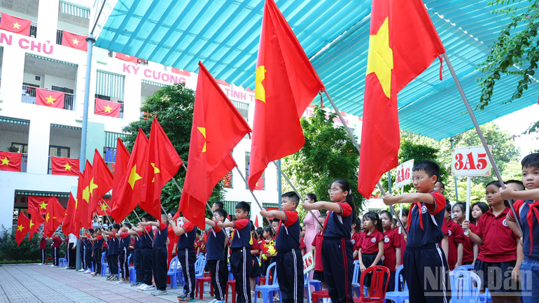ndo_br_kg7-c1hoangdieu.png