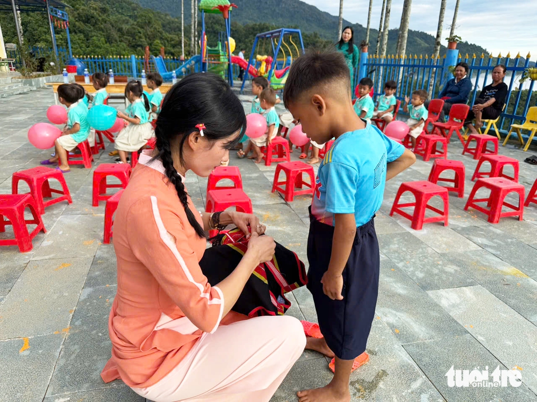 điểm trường Tăk Pổ - Ảnh 4.