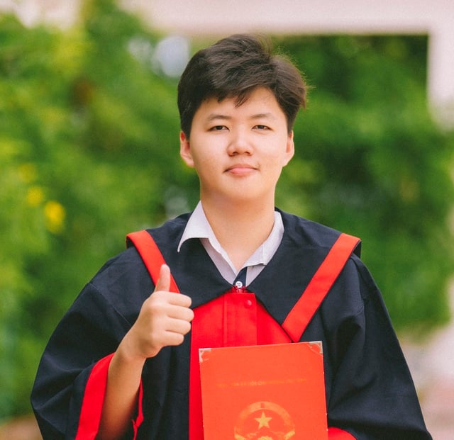 Các thủ khoa Trường ĐH Bách khoa TP.HCM cùng đạt điểm tuyệt đối môn toán - Ảnh 4.