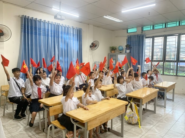 Học sinh hân hoan trong Lễ khai giảng đặc biệt- Ảnh 5.