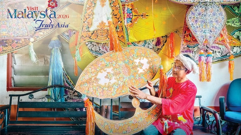 final-artwork-poster-wau-bulan-kelantan.jpg