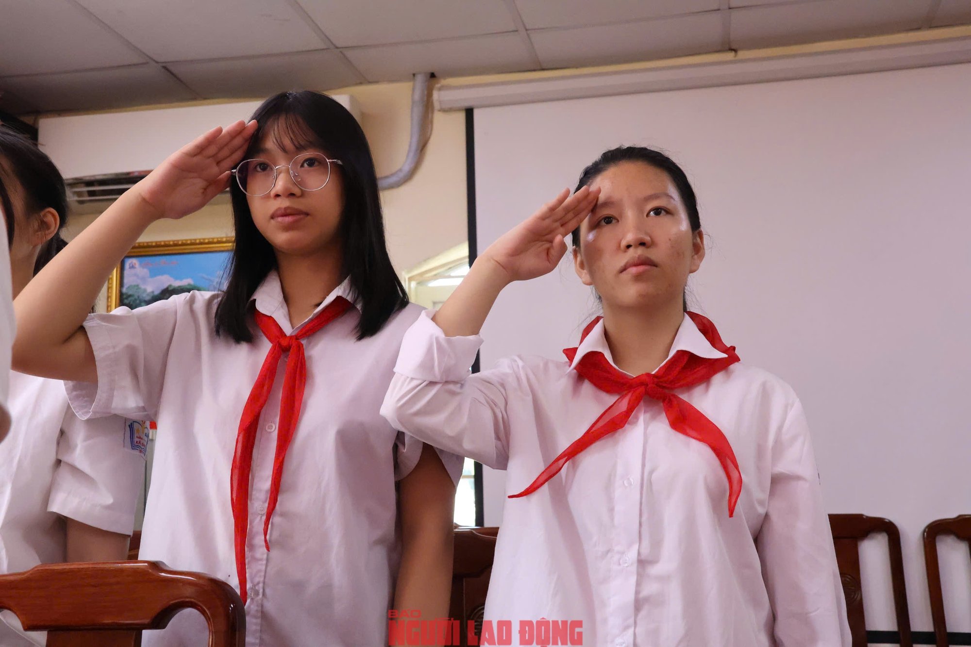 VIDEO: Xúc động lễ khai giảng năm học mới ở ngôi trường đặc biệt- Ảnh 2.