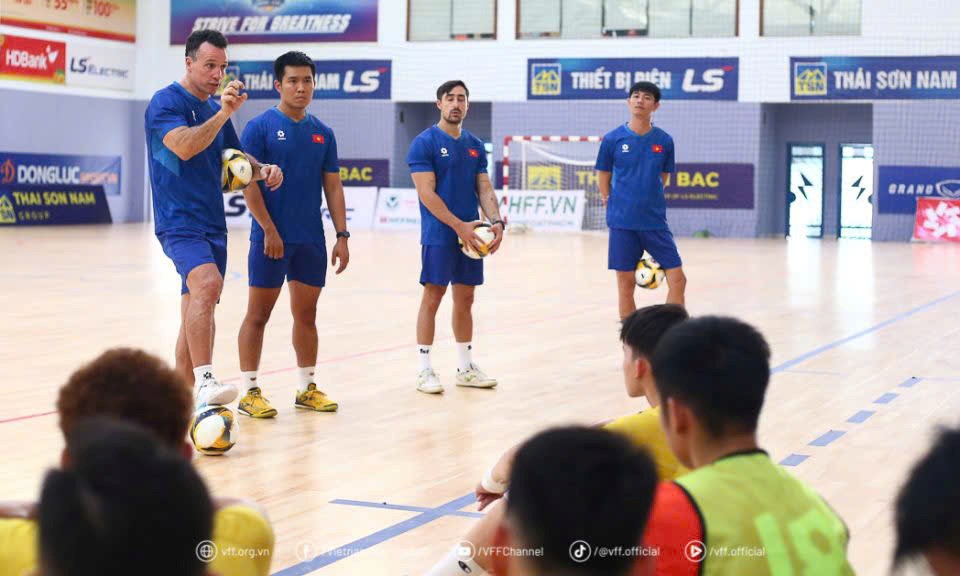 Đội tuyển futsal Việt Nam chuẩn bị lên đường tập huấn tại Kuwait - ảnh 1