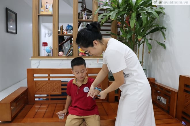 Theo chân học sinh lớp 1 dự Lễ khai giảng đặc biệt- Ảnh 2.