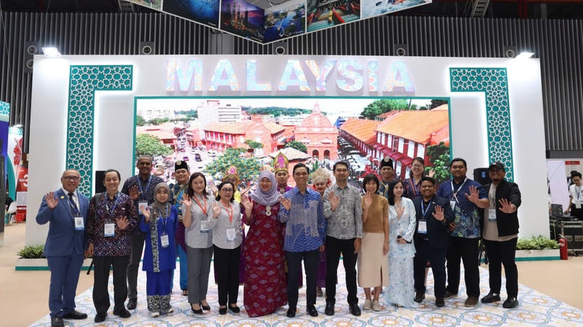 Khách tham quan gian hàng Malaysia tại ITE HCMC 2025.