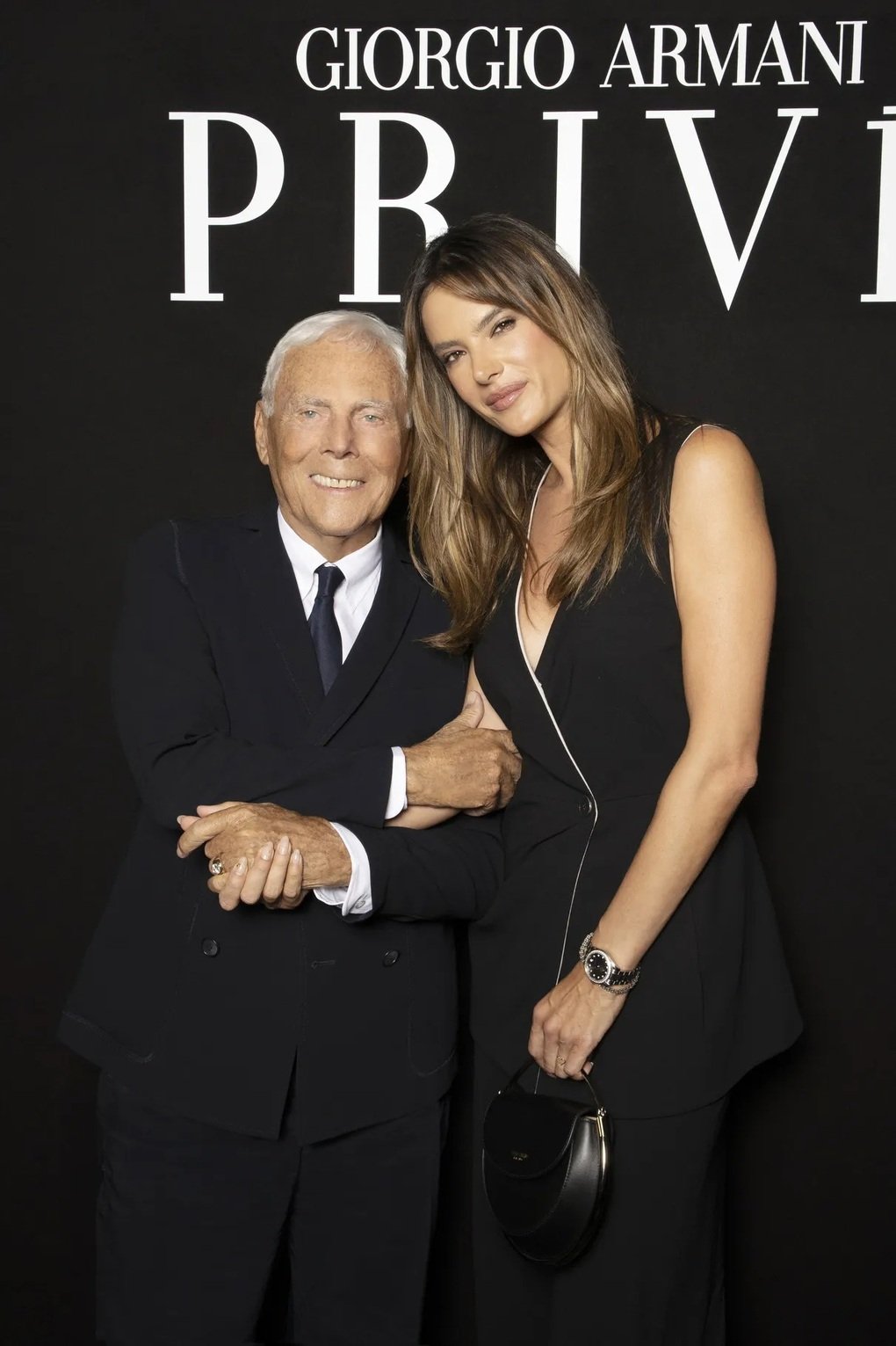 Huyền thoại thời trang Giorgio Armani qua đời - 3