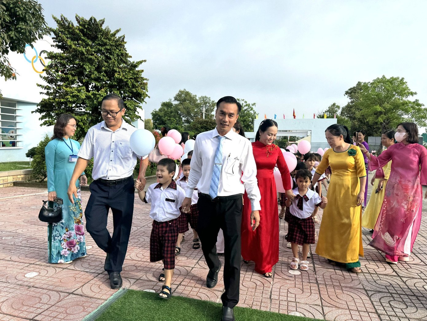 khai-giang.jpg